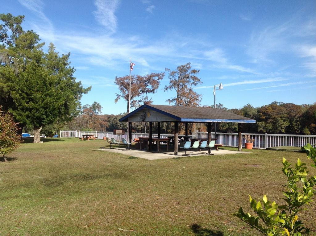 Suwannee Gables Hotel Old Town Buitenkant foto