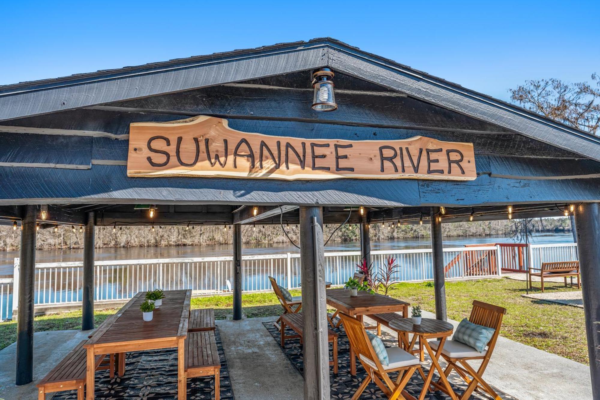 Suwannee Gables Hotel Old Town Buitenkant foto