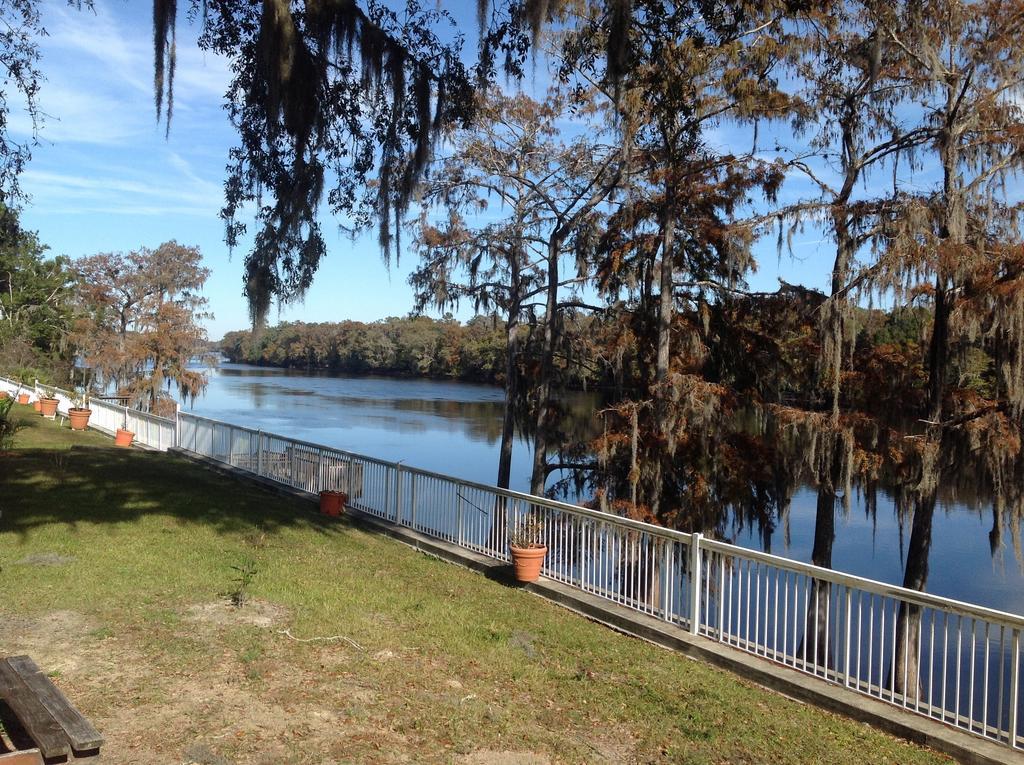 Suwannee Gables Hotel Old Town Buitenkant foto