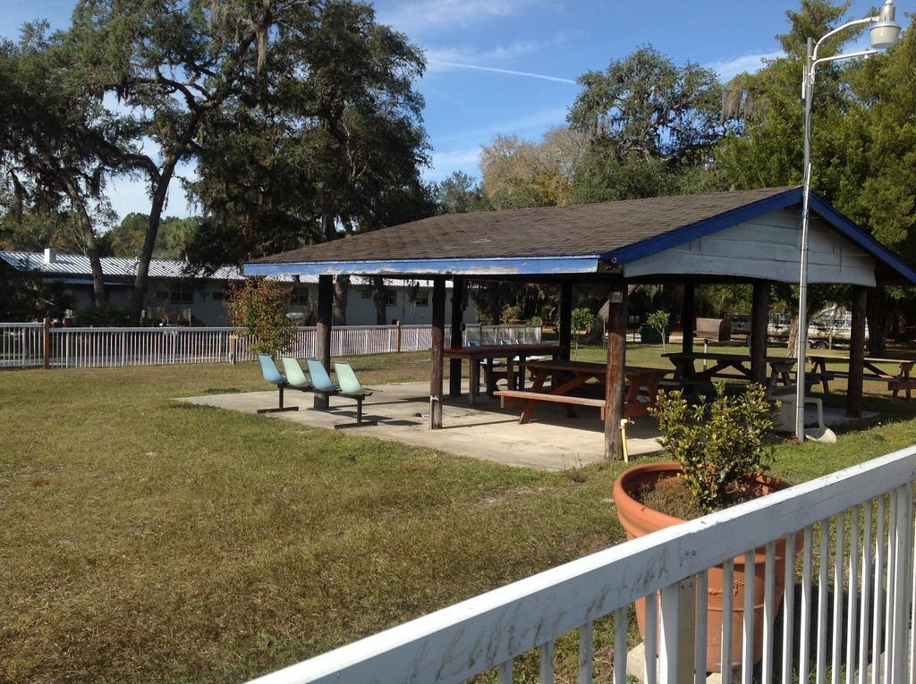 Suwannee Gables Hotel Old Town Buitenkant foto