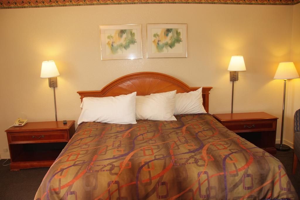Suwannee Gables Hotel Old Town Buitenkant foto
